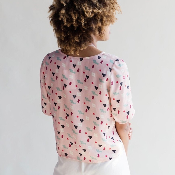 Dusen Dusen Tops - Dusen Dusen Silk Pink Five Dot Collared S/S Shirt